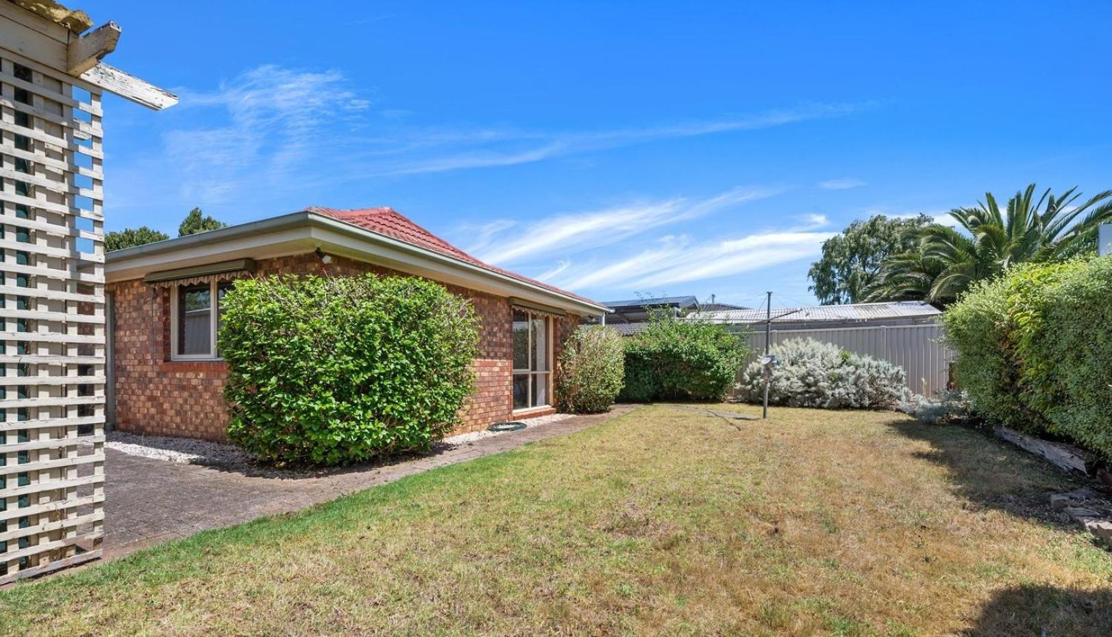 Holiday home Sunny & Spacious In