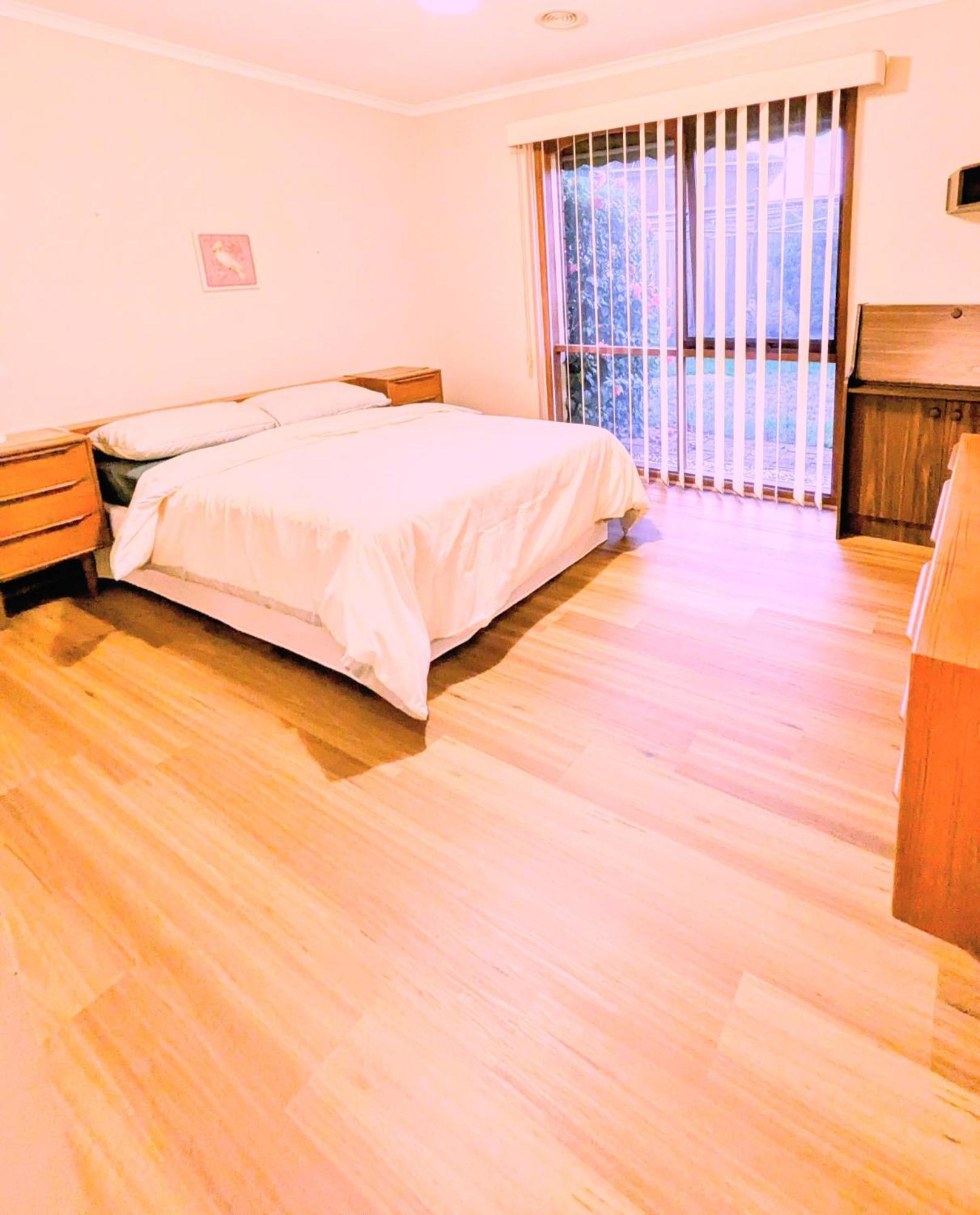 Holiday home Sunny & Spacious In