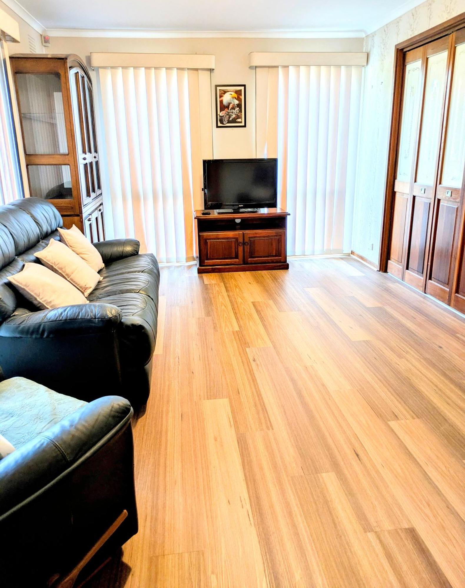 Sunny & Spacious In *